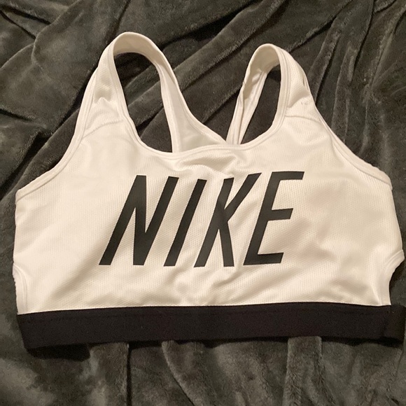 Nike Other - Sports bra